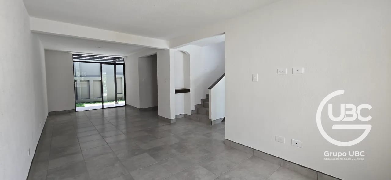 Moderna casa en renta en Santa Lucía Milpas Altas — Casa en Alquiler en Santa Lucía Milpas Altas, Sacatepéquez — foto 4 de 17