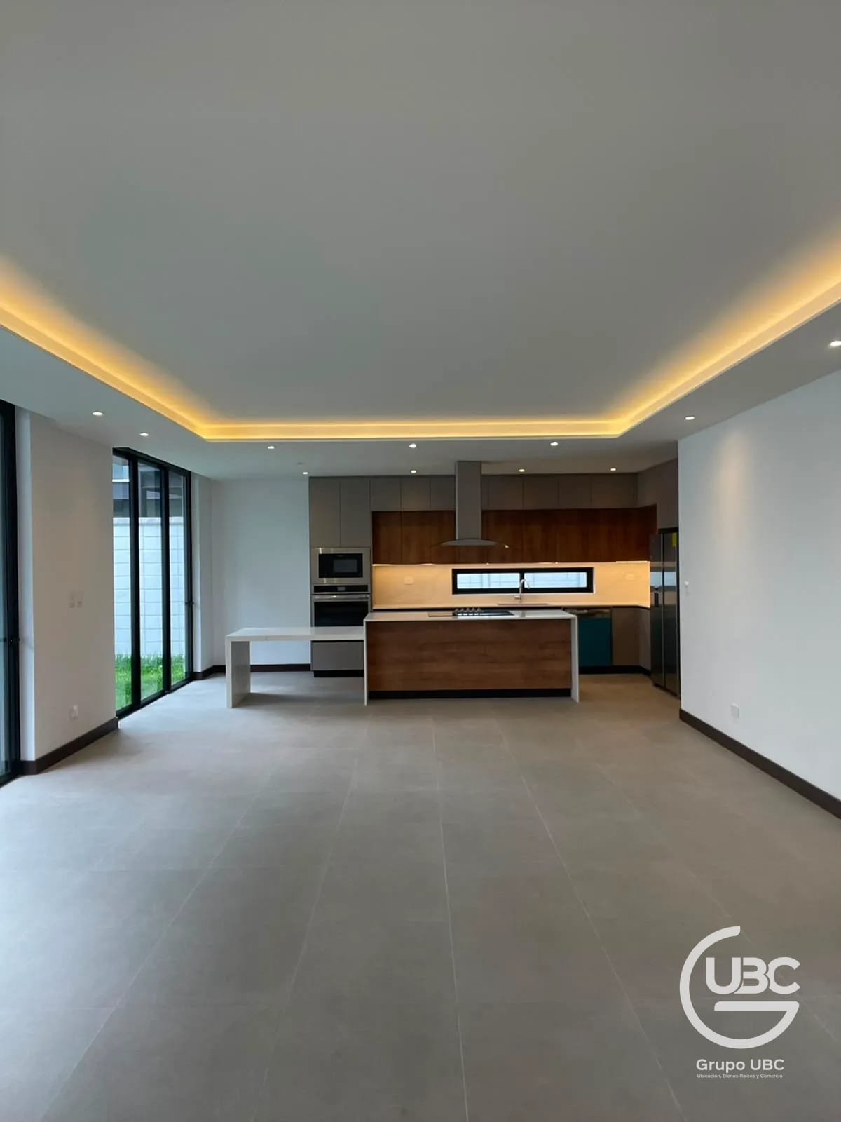 Espectacular casa moderna para estrenar en venta en Zona 10 — Casa en Venta en Zona 10, Guatemala, Ciudad — foto 6 de 17