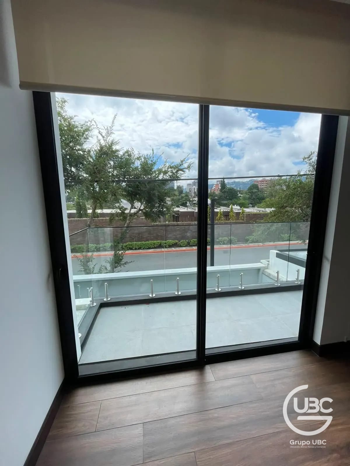 Espectacular casa moderna para estrenar en venta en Zona 10 — Casa en Venta en Zona 10, Guatemala, Ciudad — foto 17 de 17