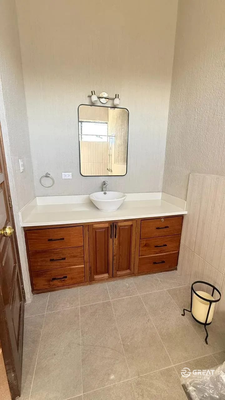 🏡 Casa en Renta o Venta | Residencial Vizcaya — Casa en Venta en Carretera a El Salvador, Guatemala, Ciudad — foto 9 de 10