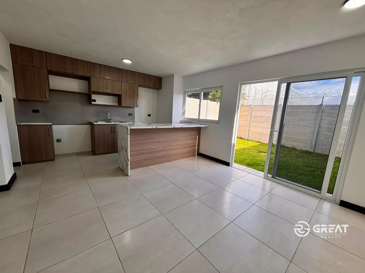 Casa Nueva en Venta | KM 22.2 Carretera al Salvador — Casa en Venta en Carretera a El Salvador, Guatemala, Ciudad — foto 4 de 14