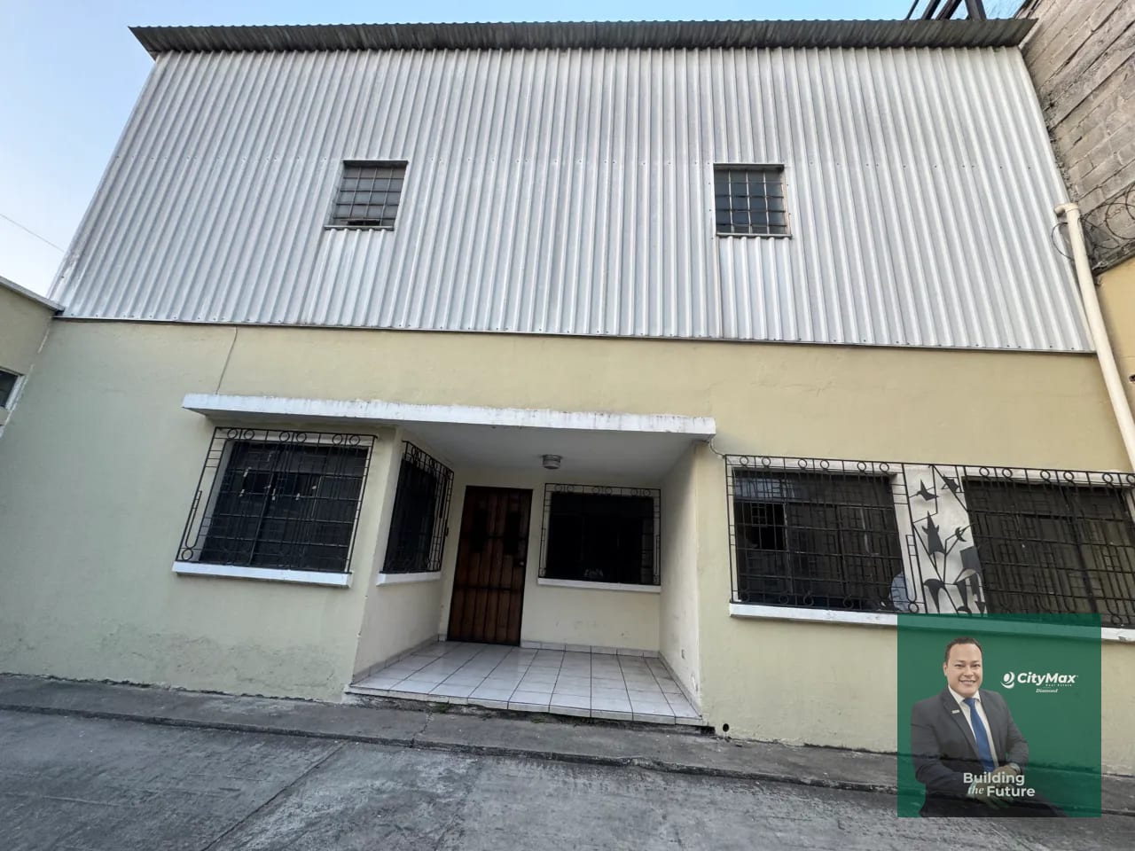 Casa uso comercial zona 9 — Casa en Alquiler en Zona 9, Guatemala, Ciudad — foto 2 de 11