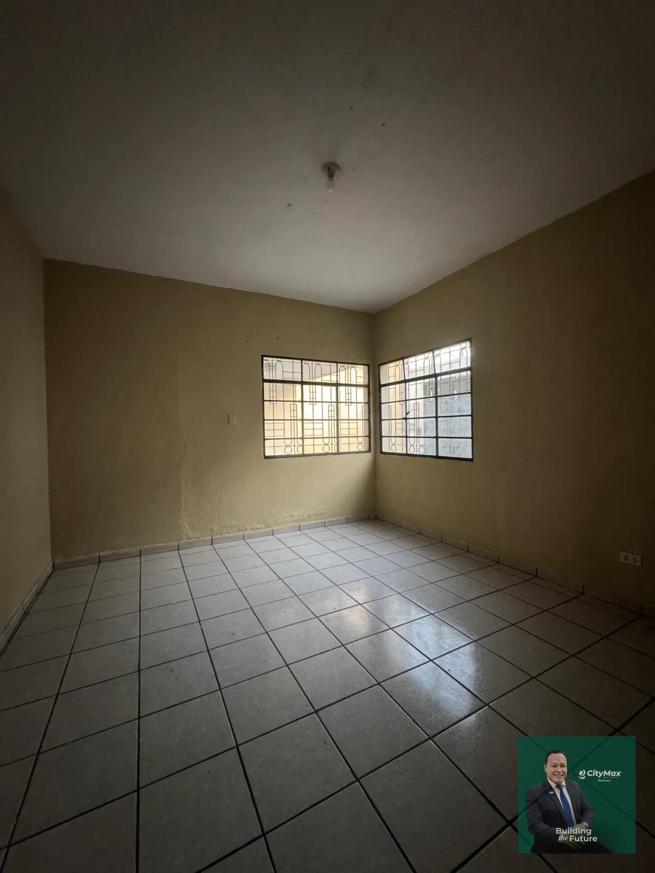 Casa uso comercial zona 9 — Casa en Alquiler en Zona 9, Guatemala, Ciudad — foto 3 de 11