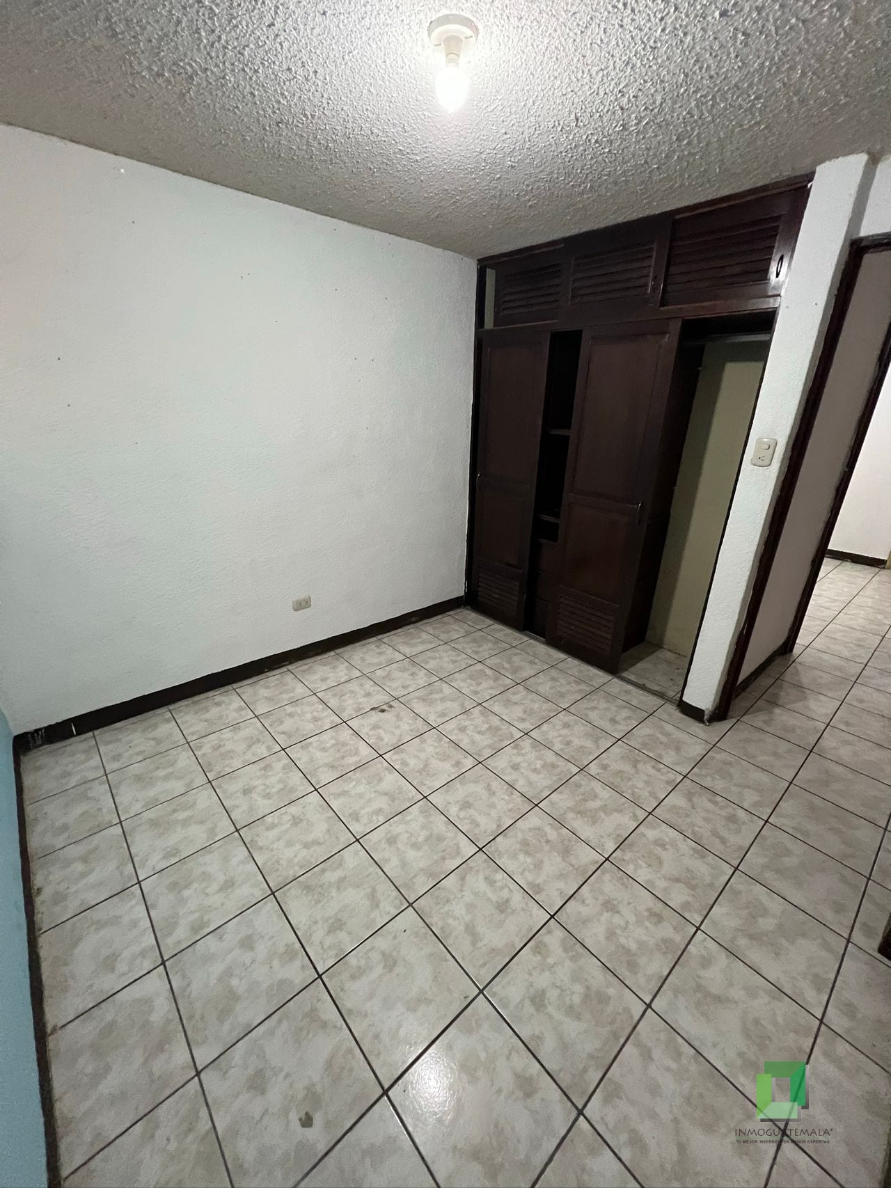 Casa renta San Cristobal Santa Barbara — Casa en Alquiler en Zona 8 Mixco, Guatemala, Ciudad — foto 7 de 11