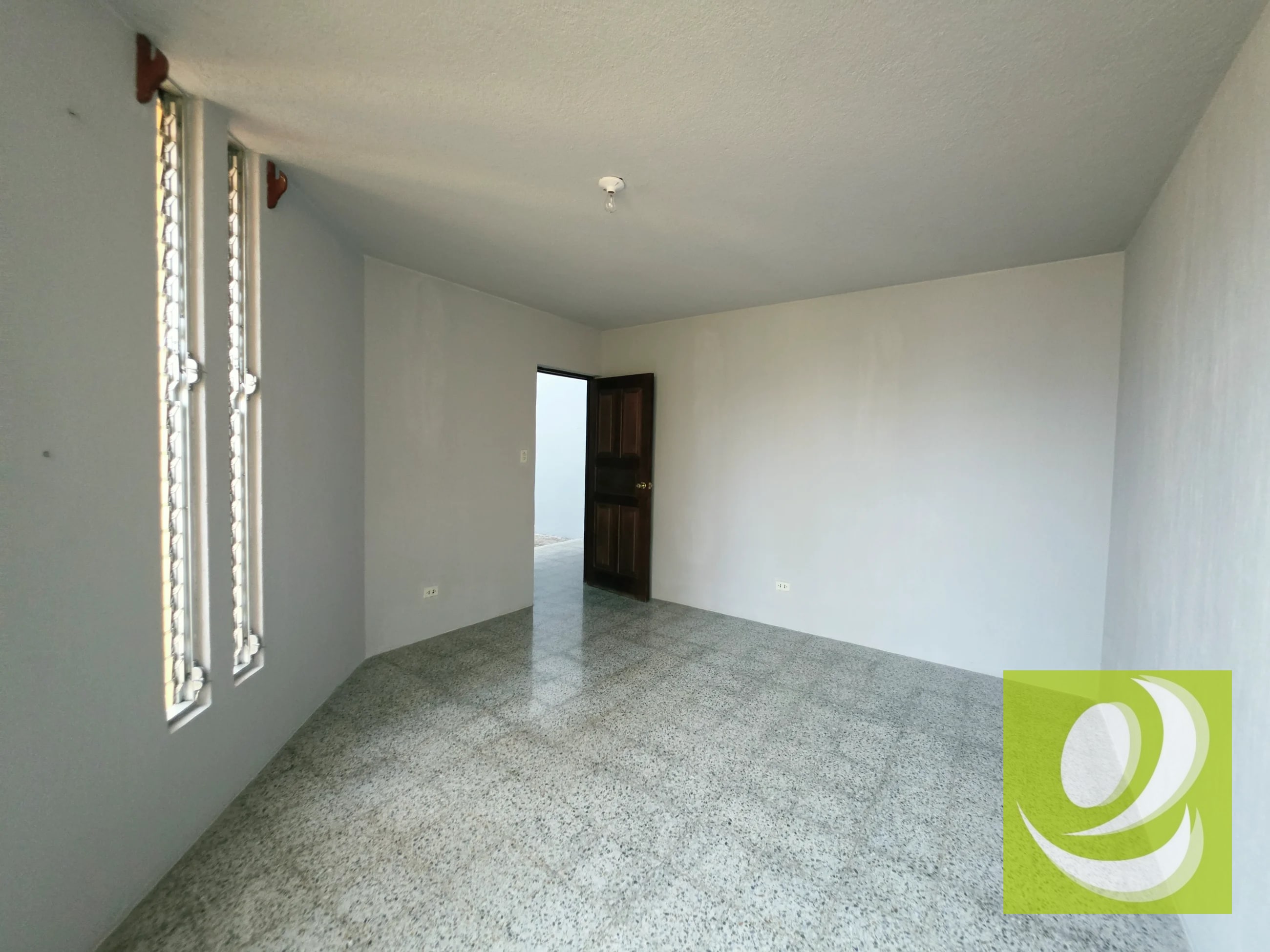 CASA EN VENTA EN PINARES DE SAN CRISTOBAL MIXCO - 4