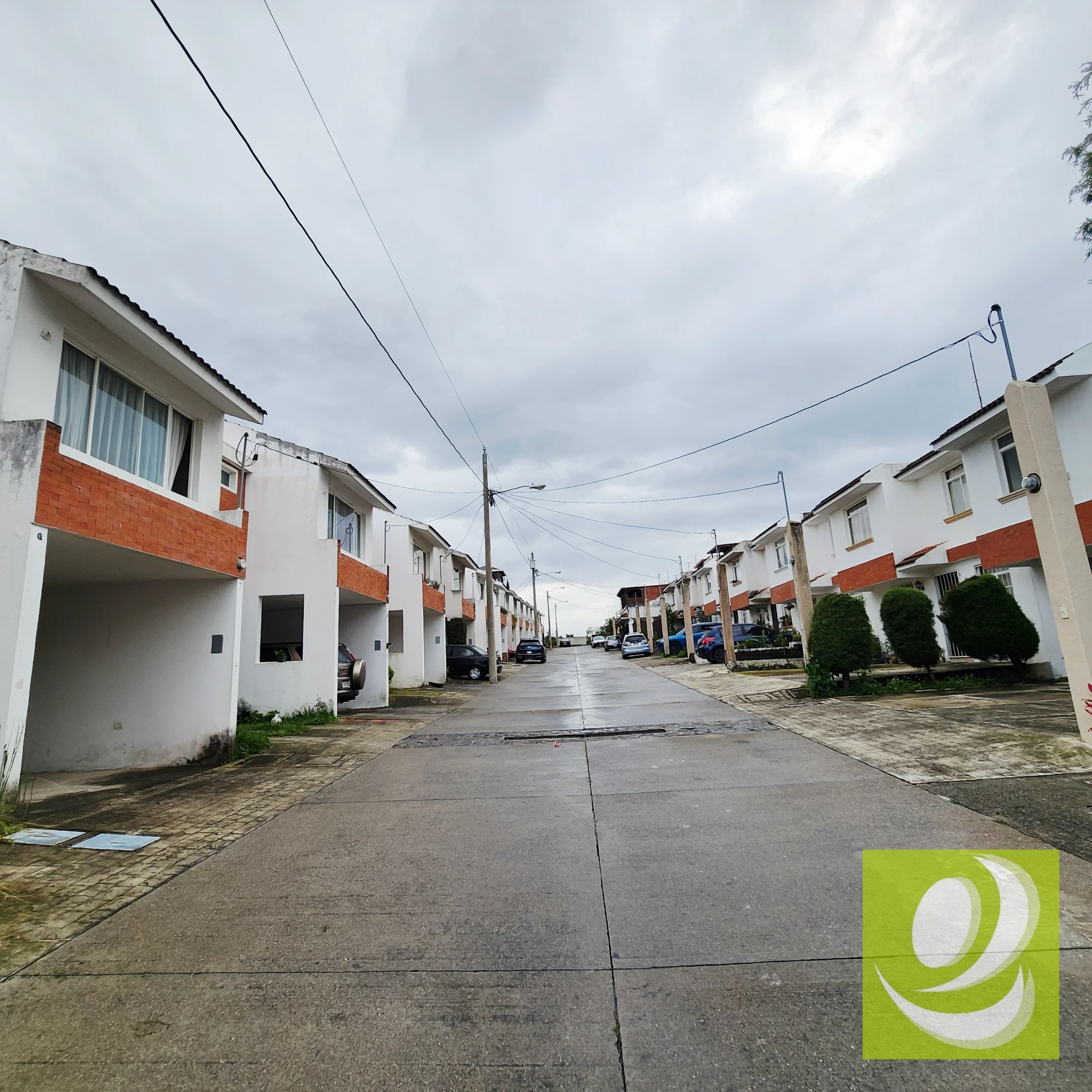 VENDO CASA EN RESIDENCIAL LOS OLIVOS Z. 18 - 1