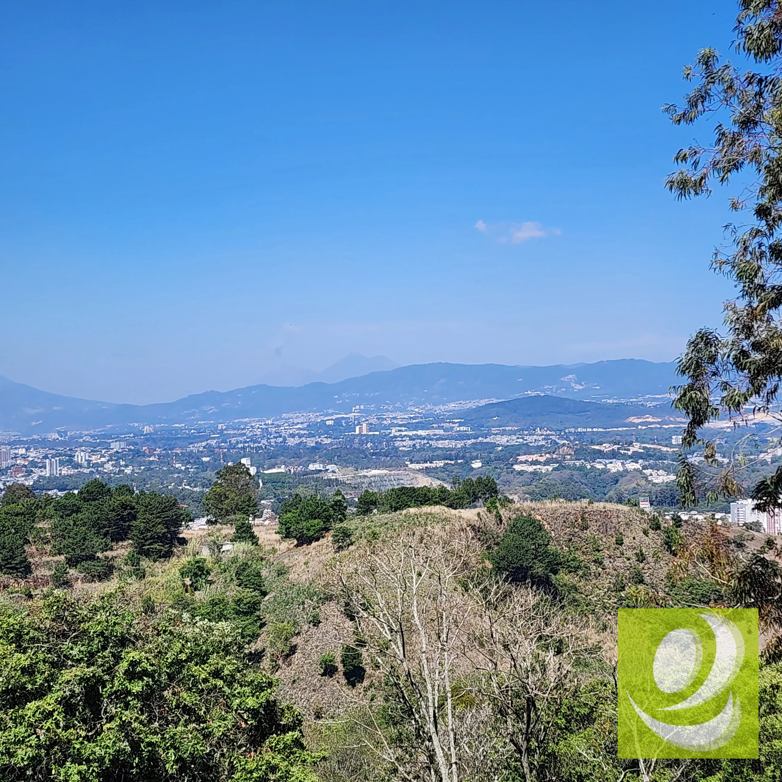 VENDO CASA EN RESIDENCIAL LOS OLIVOS Z. 18 - 6