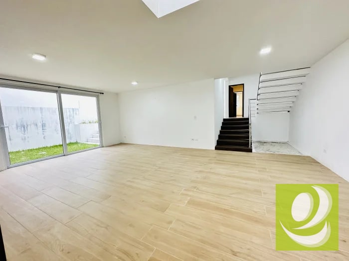 Casa en Venta para Inversión en La Fontana Km 25 CAES — Casa en Venta en Santa Catarina Pinula, Guatemala, Ciudad — foto 7 de 16