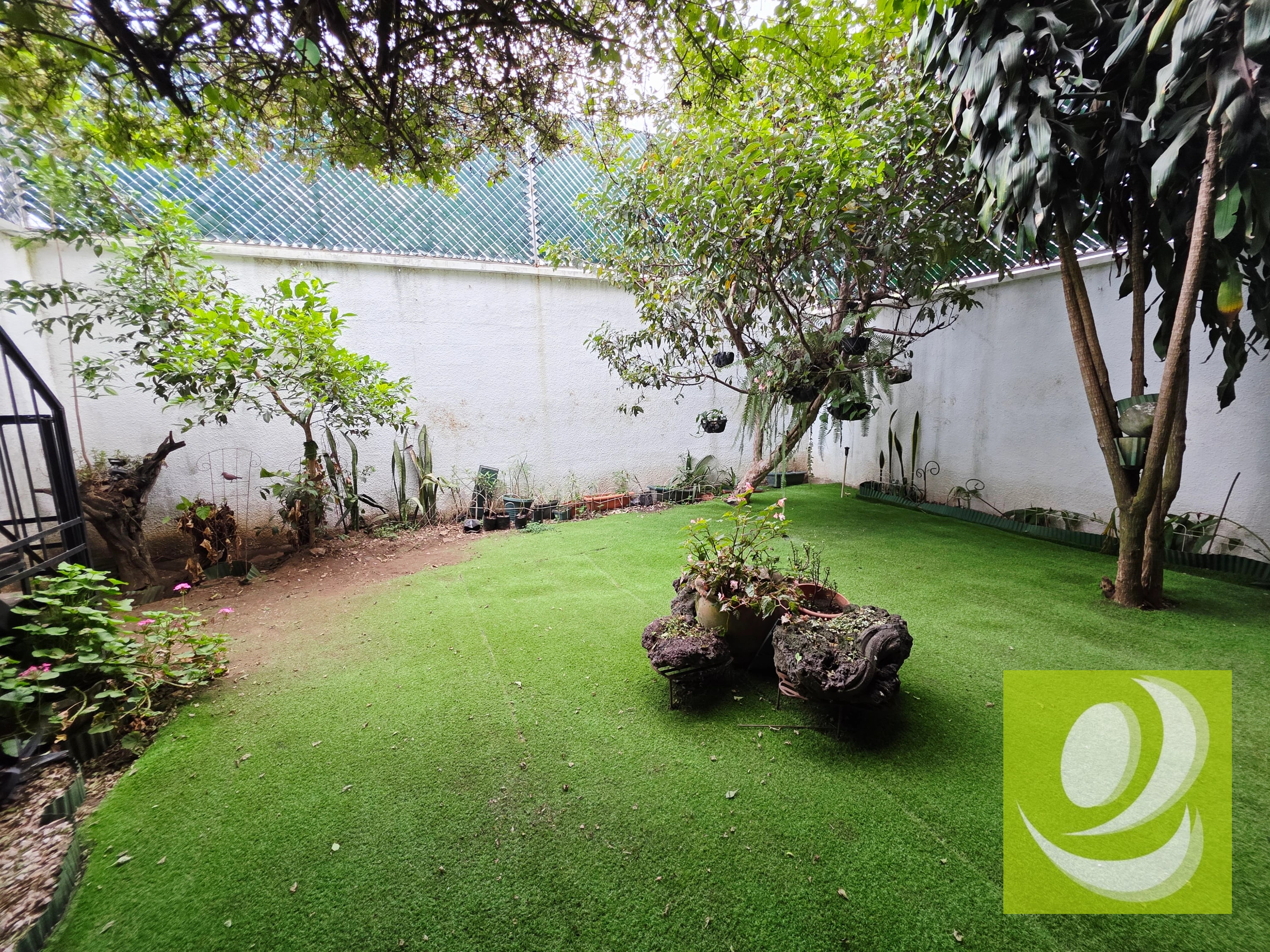 🏡 Casa en Venta – Sector B4, Blvd. San Cristóbal, Mixco Precio de venta: Q2,500,000 Código: PVC-007-03-25 — Casa en Venta en Zona 8 Mixco, Guatemala, Ciudad — foto 8 de 17
