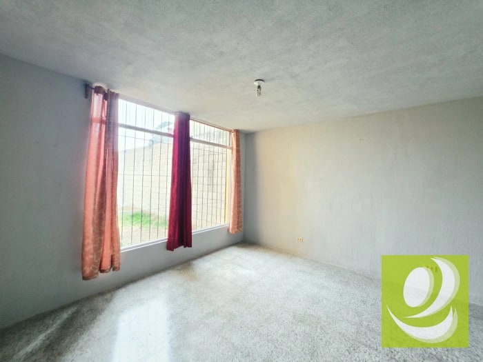CASA EN VENTA EN PINARES DE SAN CRISTOBAL ZONA 8 MIXCO — Casa en Venta en Pinares de San Cristobal, Zona 8 Mixco, Guatemala, Ciudad — foto 3 de 14