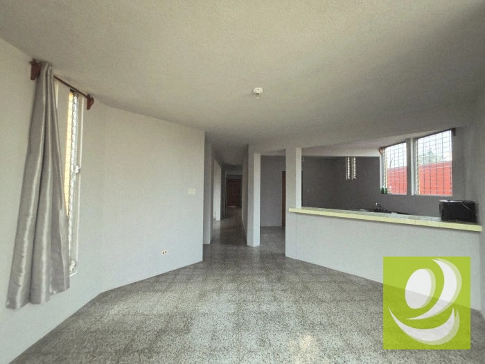 CASA EN VENTA EN PINARES DE SAN CRISTOBAL ZONA 8 MIXCO — Casa en Venta en Pinares de San Cristobal, Zona 8 Mixco, Guatemala, Ciudad — foto 5 de 14