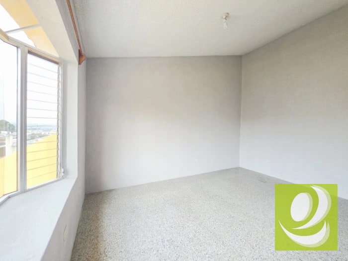 CASA EN VENTA EN PINARES DE SAN CRISTOBAL ZONA 8 MIXCO — Casa en Venta en Pinares de San Cristobal, Zona 8 Mixco, Guatemala, Ciudad — foto 9 de 14
