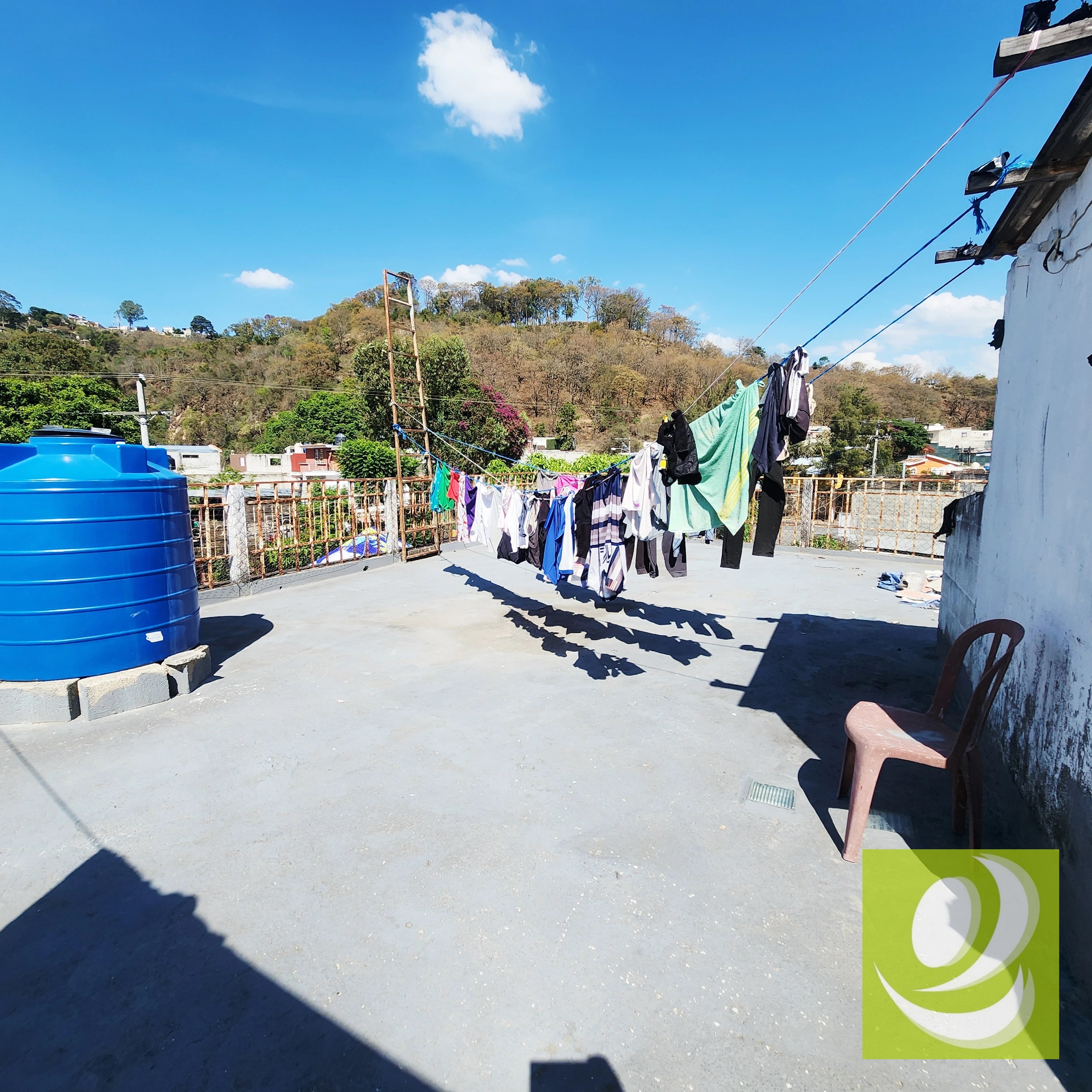 Casa en venta fuera de garita en la Atlantida — Casa en Venta en Colonia Atlántida, Zona 18, Guatemala, Ciudad — foto 2 de 7