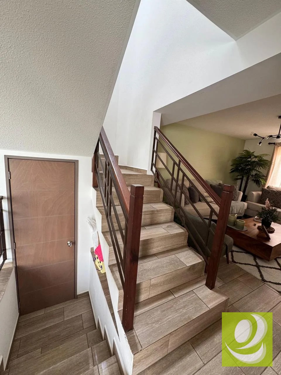 🏡 ¡LA CASA QUE TU FAMILIA MERECE TE ESTÁ ESPERANDO EN VILLA NUEVA! ✨ — Casa en Venta en Villa Nueva, Guatemala, Ciudad — foto 5 de 5