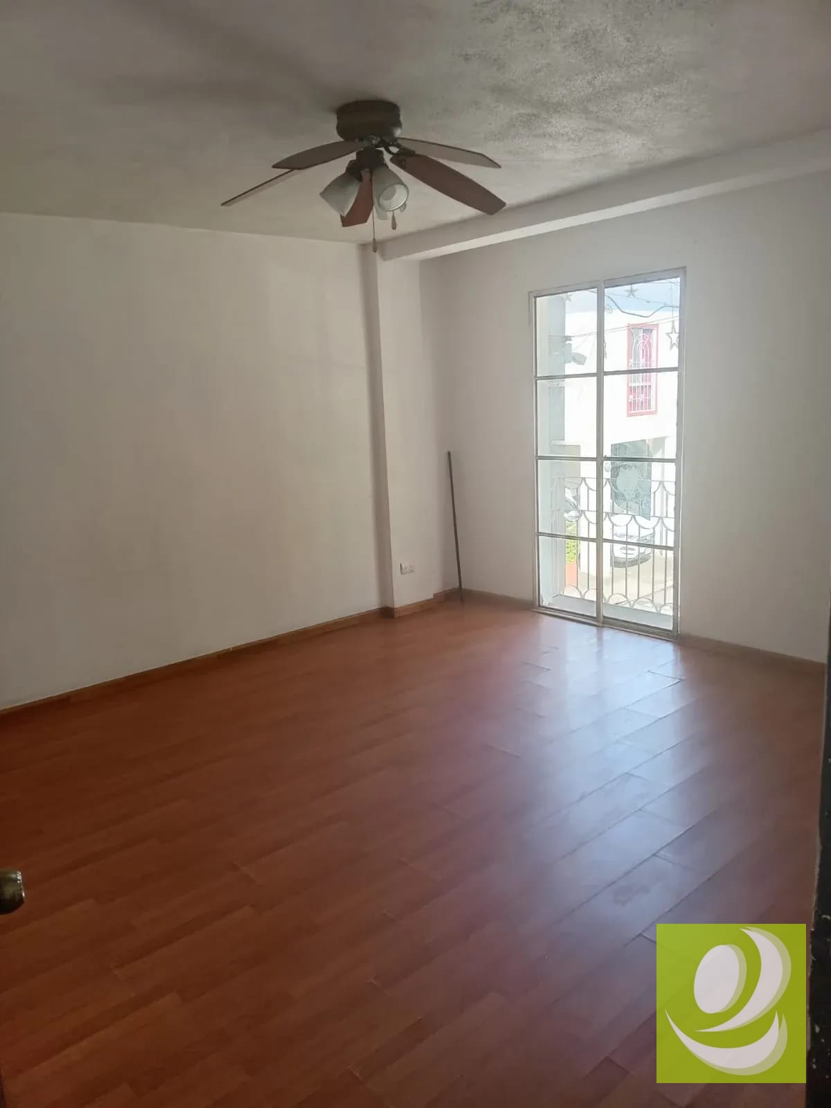 🏡 ¡TU NUEVO HOGAR TE ESPERA EN SANTA CLARA, VILLA NUEVA! 🏡 — Casa en Venta en Villa Nueva, Guatemala, Ciudad — foto 2 de 5