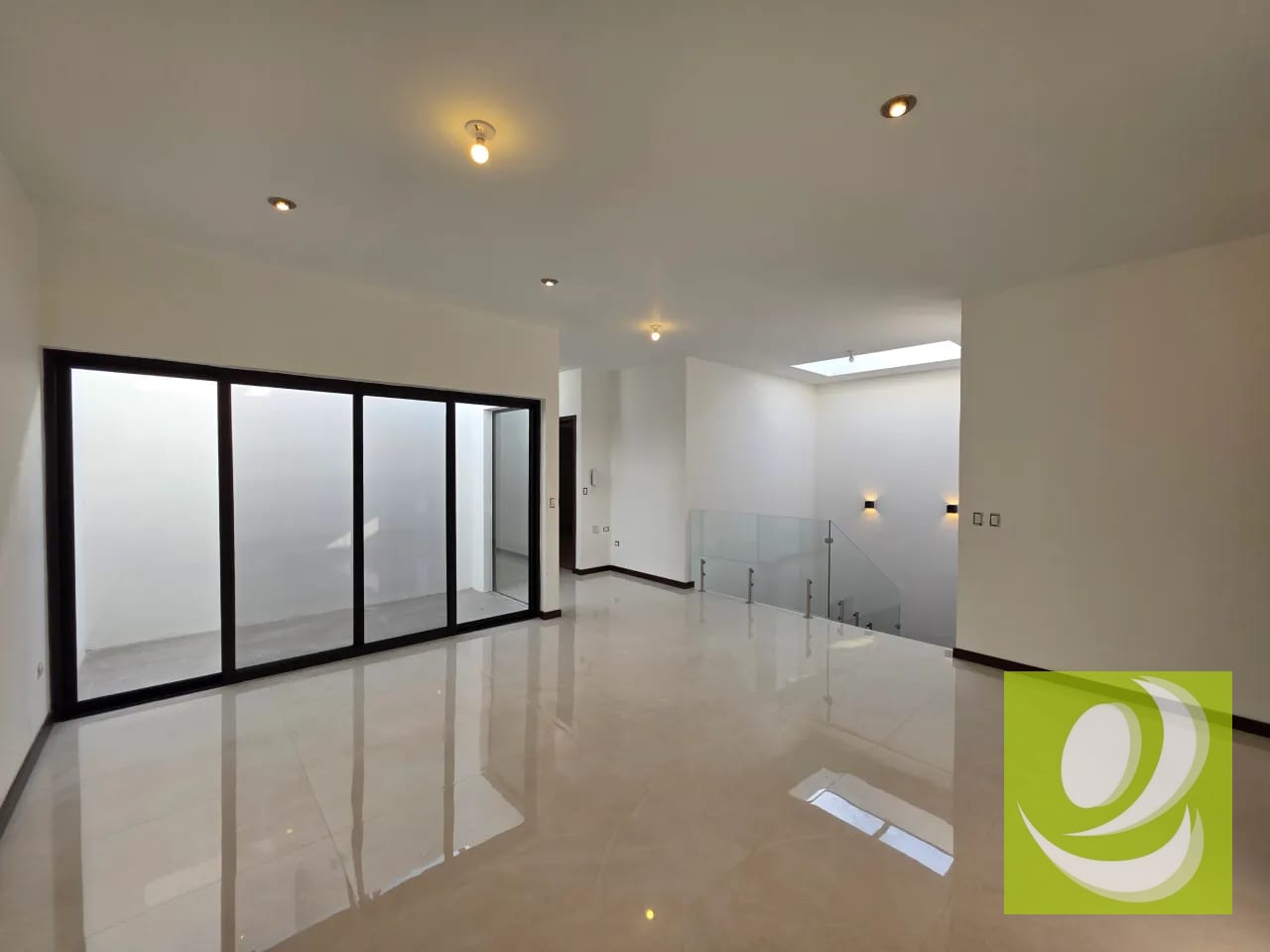 ¡ESTRENA LA CASA DE TUS SUEÑOS EN SAN CRISTÓBAL, SECTOR B2! — Casa en Venta en Zona 8 Mixco, Guatemala, Ciudad — foto 4 de 9