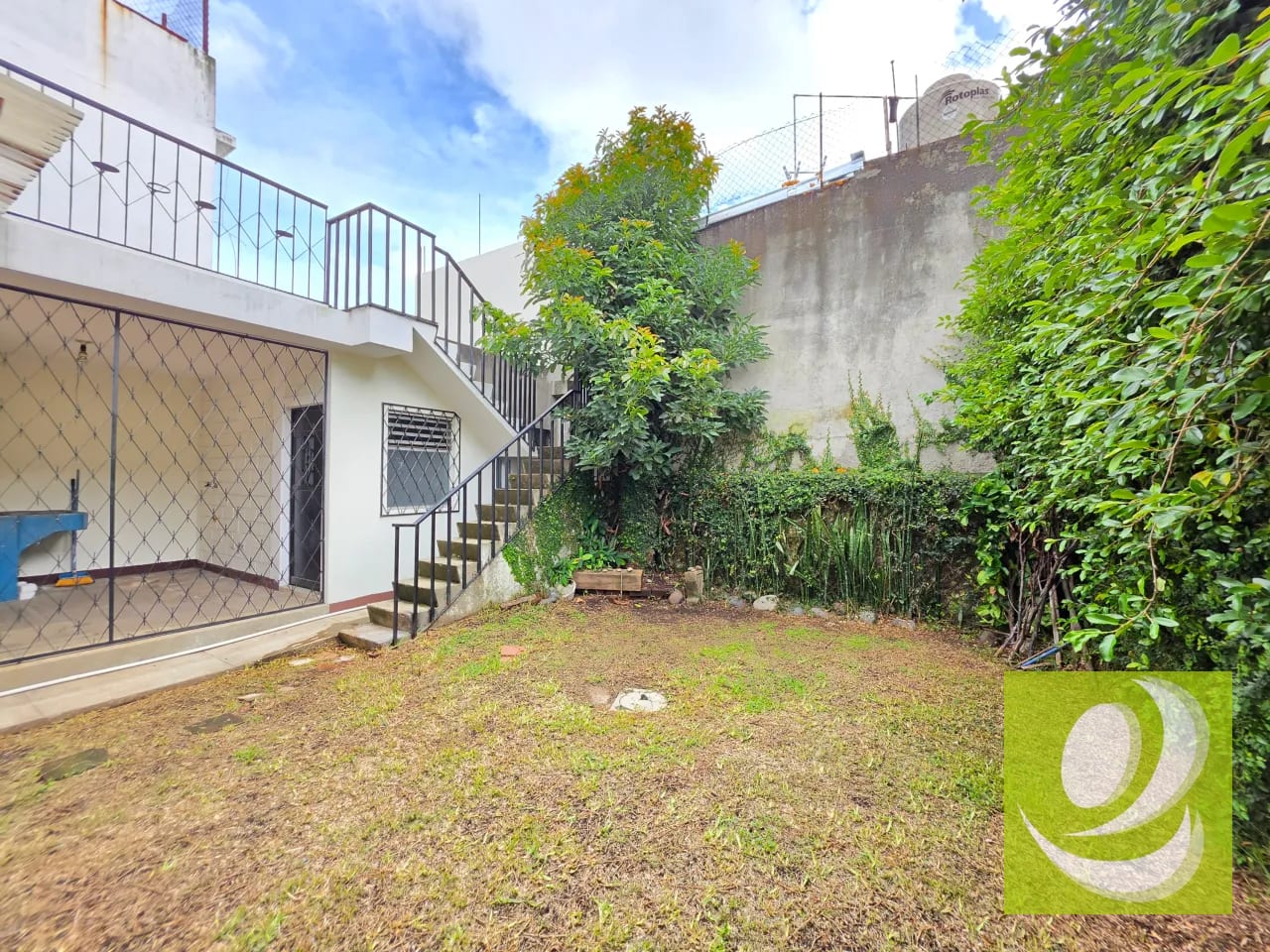 🏡 Casa de 2 Niveles en Venta – Kaminal Juyú II, Zona 7, Ciudad de Guatemala Precio de venta: Q2,200,000 Código interno: PVC-014-06-26 — Casa en Venta en Kaminaljuyú, Zona 7, Guatemala, Ciudad — foto 2 de 12