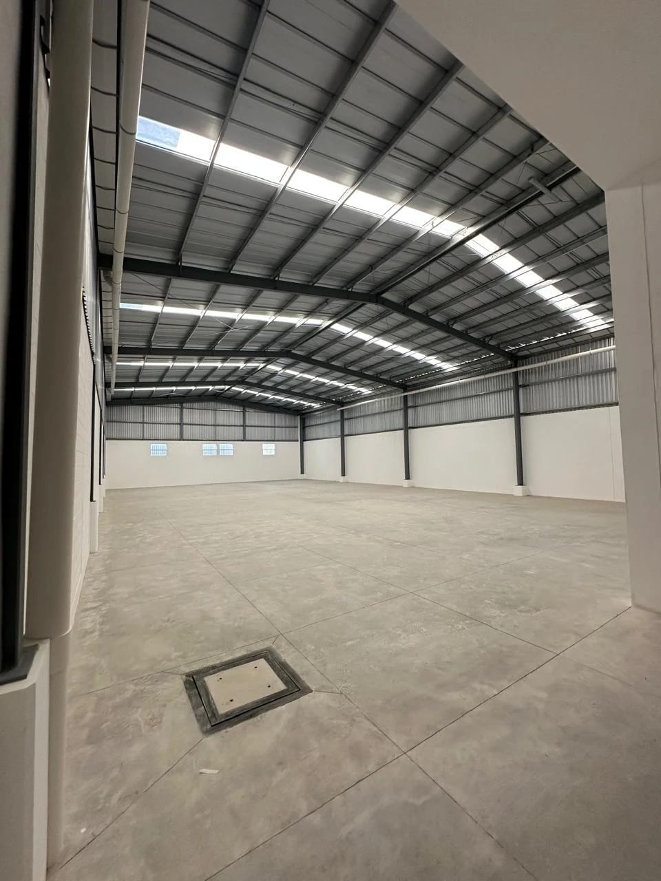 La bodega que tu empresa necesita ya esta disponible! — Bodega / Ofibodega en Alquiler en Zona 4 Mixco, Guatemala, Ciudad — foto 2 de 8
