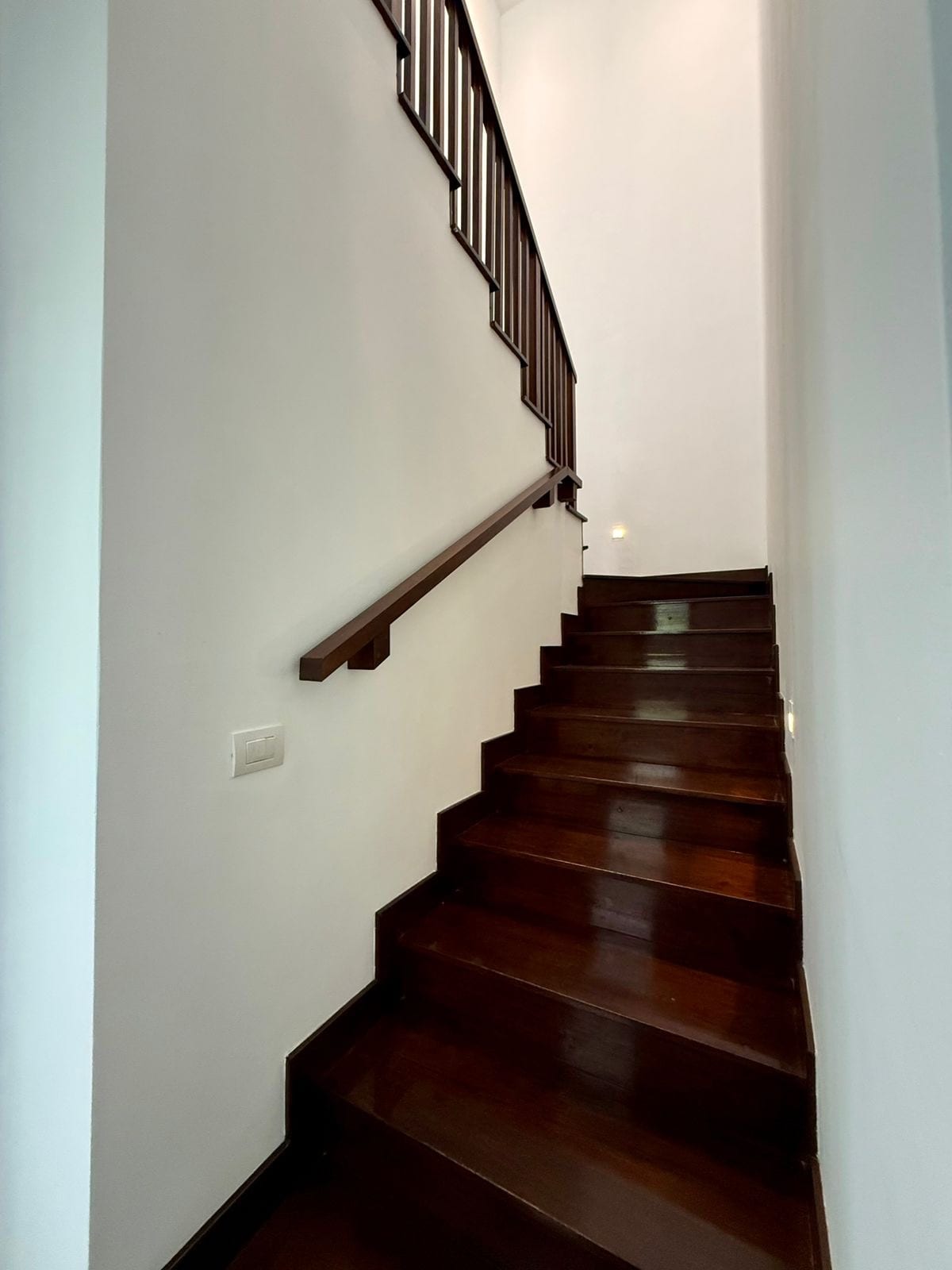 Casa en venta | 3 habitaciones | jardín interior | pérgola | Ramblas de Cayalá zona 16 — Casa en Venta en Zona 16, Guatemala, Ciudad — foto 5 de 16