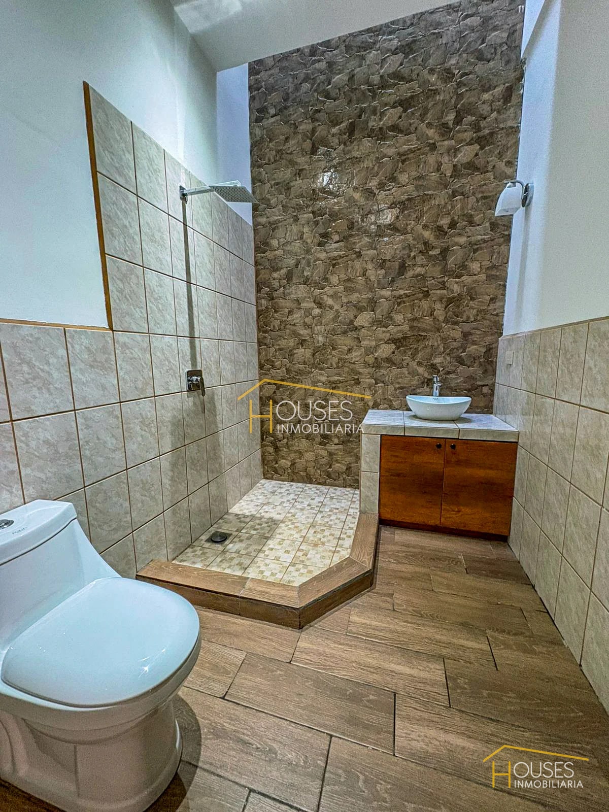 Vendo Casa en Antigua Gardens, Alotenango — Casa en Venta en Alotenango, Sacatepéquez — foto 6 de 8