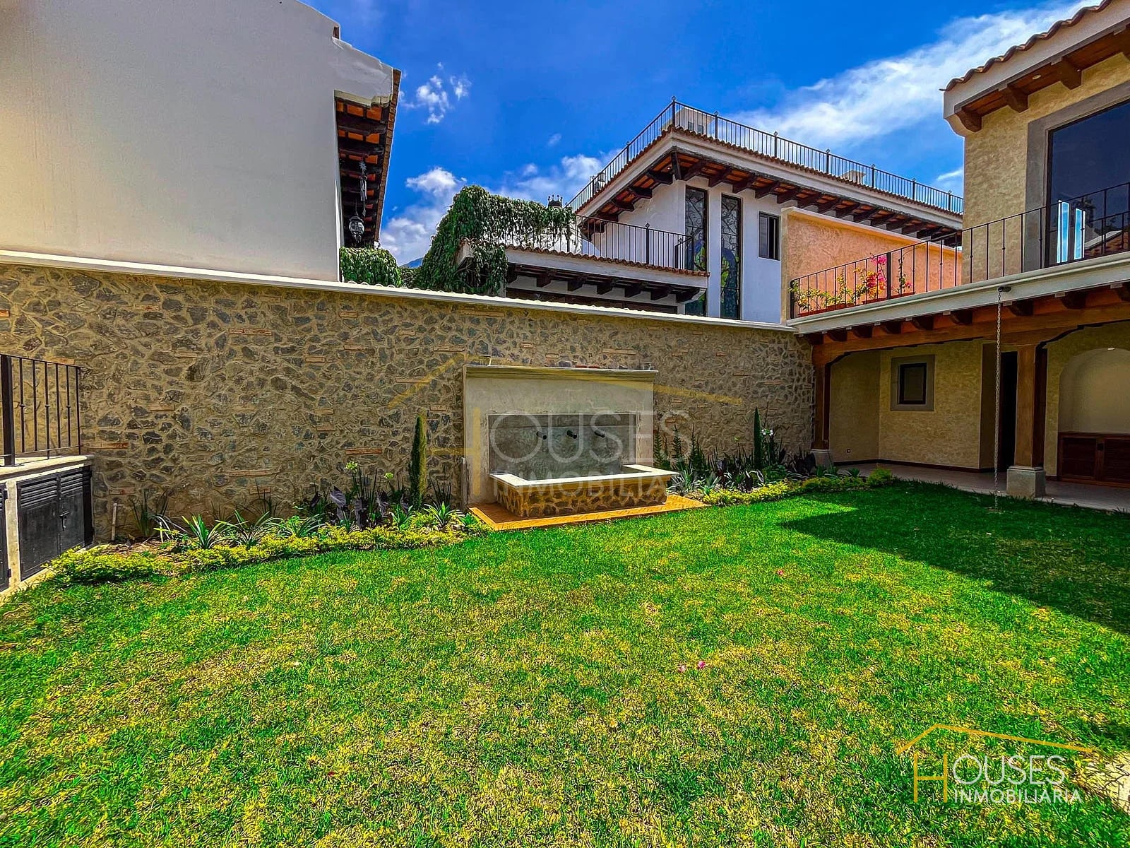 Vendo Casa en Condado del Obispo, Antigua Guatemala — Casa en Venta en Antigua, Sacatepéquez — foto 6 de 14