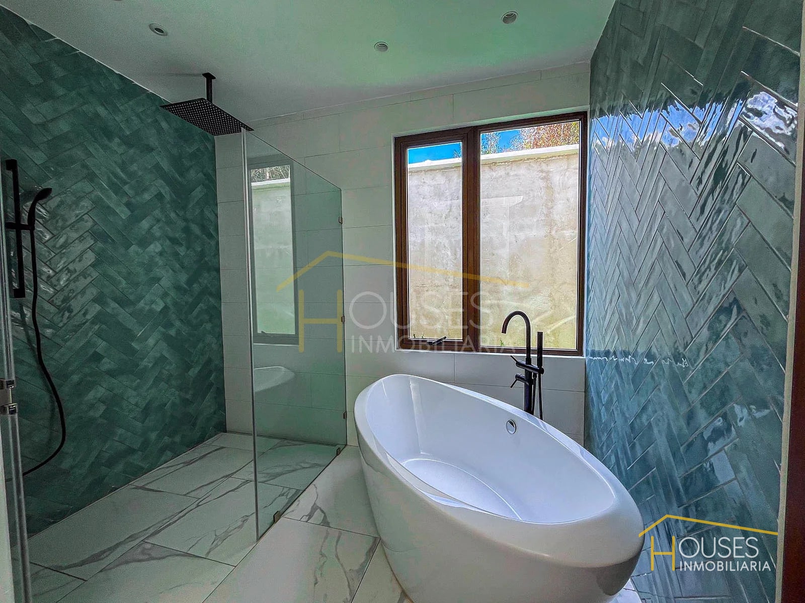 Vendo Casa en Condado del Obispo, Antigua Guatemala — Casa en Venta en Antigua, Sacatepéquez — foto 9 de 14