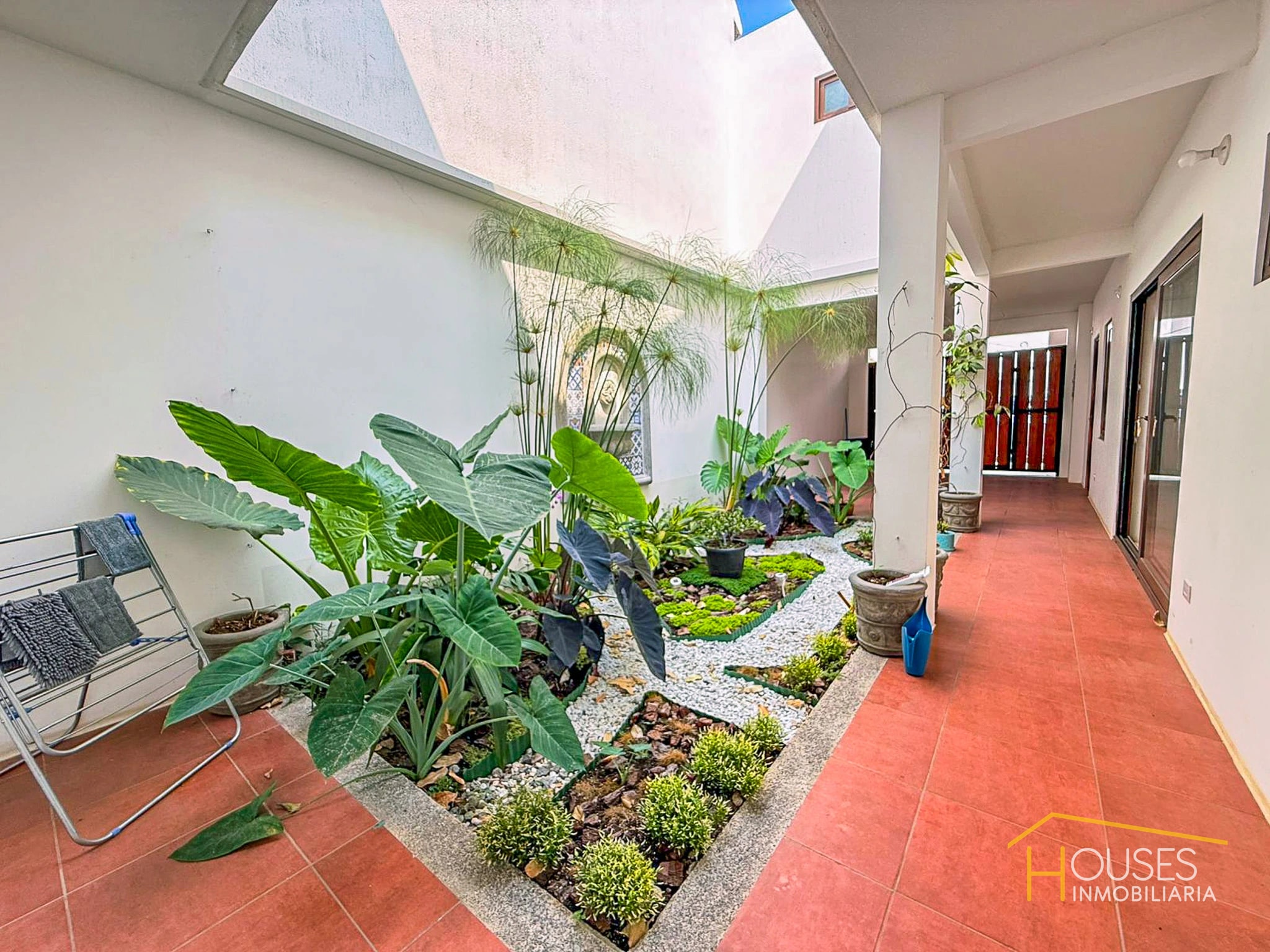 Rento Casa en Paseo San Lorenzo, San Lorenzo el Cubo — Casa en Alquiler en Ciudad Vieja, Sacatepéquez — foto 15 de 15