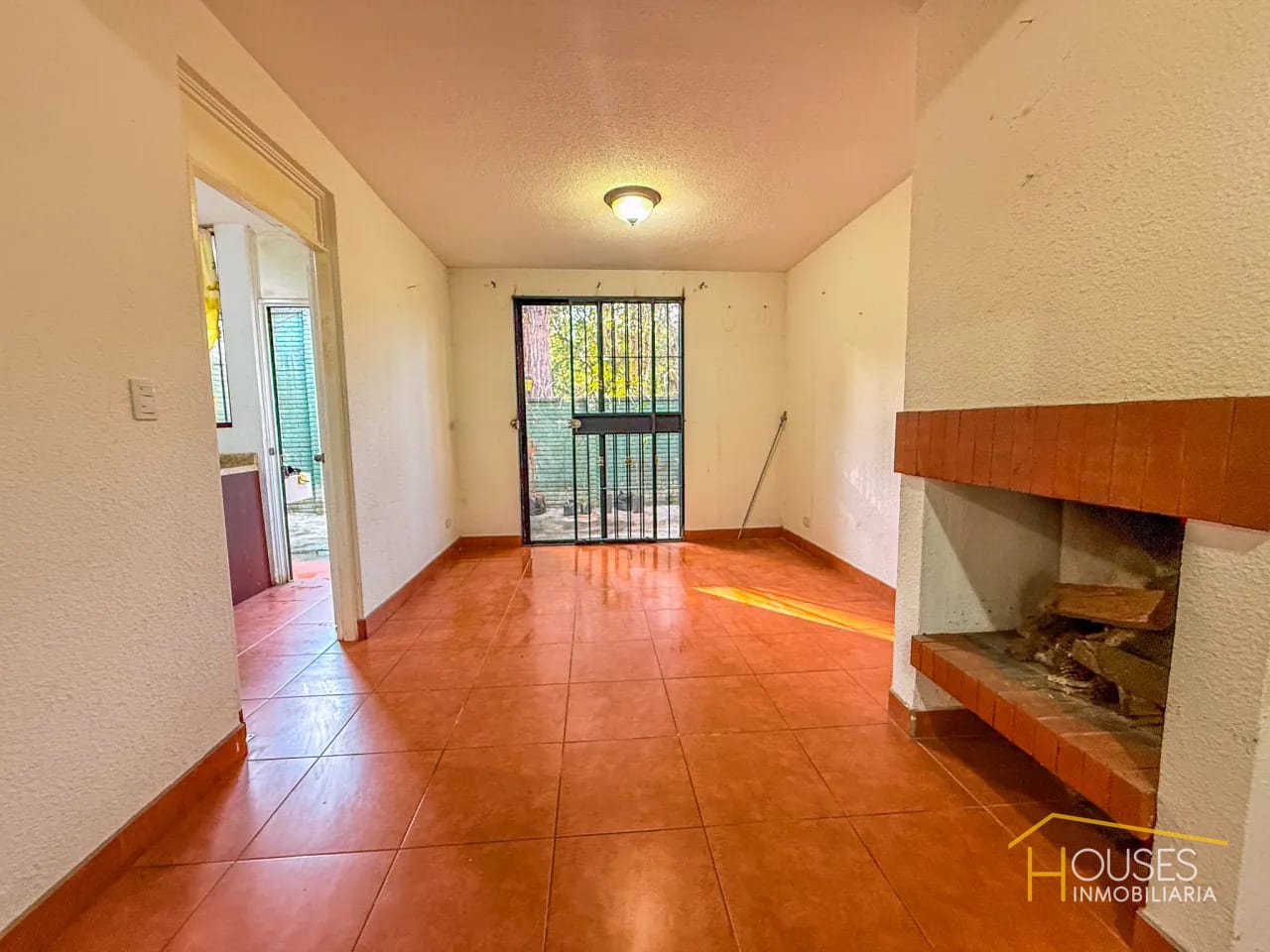 Rento Casa en Condominio San Telmo, San Lucas Sacatepéquez — Casa en Alquiler en San Lucas Sacatepéquez, Sacatepéquez — foto 4 de 17
