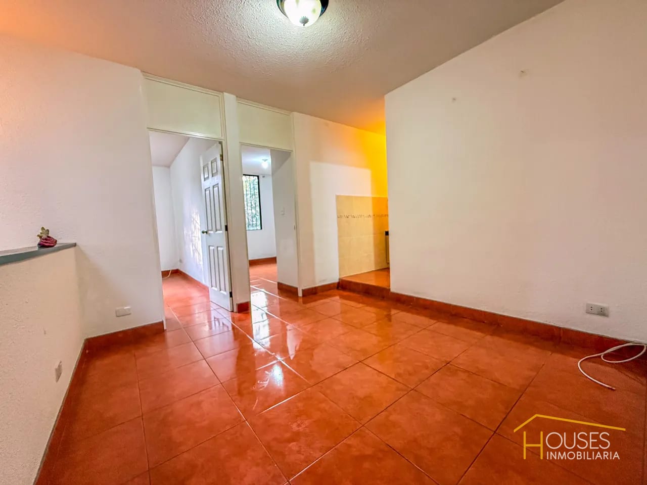 Rento Casa en Condominio San Telmo, San Lucas Sacatepéquez — Casa en Alquiler en San Lucas Sacatepéquez, Sacatepéquez — foto 10 de 17