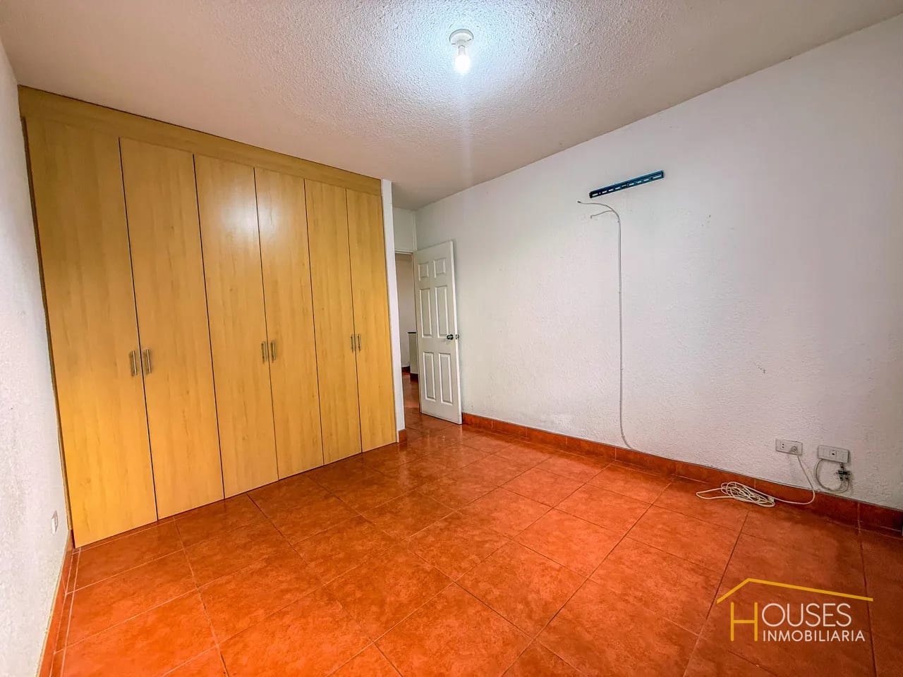 Rento Casa en Condominio San Telmo, San Lucas Sacatepéquez — Casa en Alquiler en San Lucas Sacatepéquez, Sacatepéquez — foto 15 de 17
