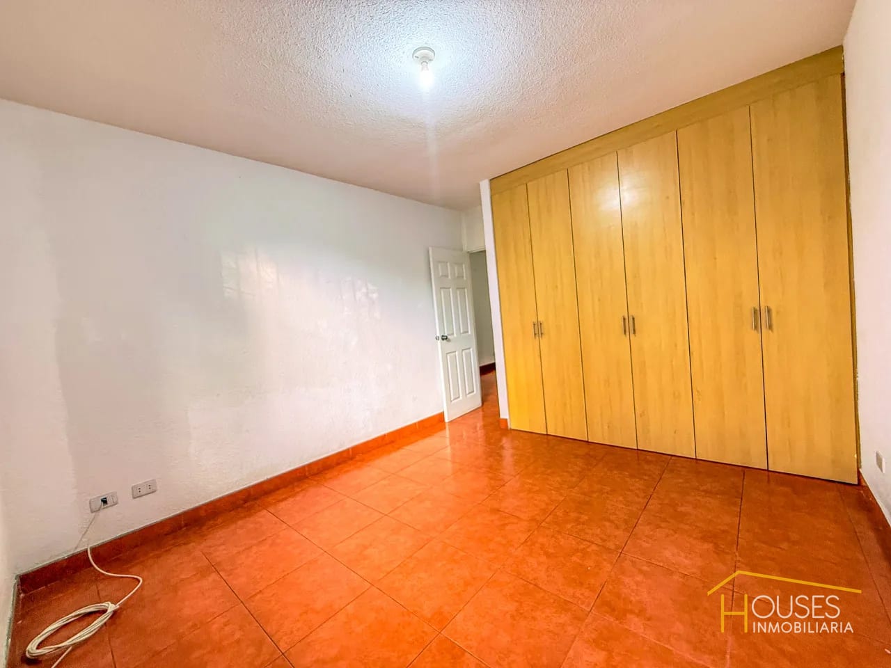 Rento Casa en Condominio San Telmo, San Lucas Sacatepéquez — Casa en Alquiler en San Lucas Sacatepéquez, Sacatepéquez — foto 17 de 17