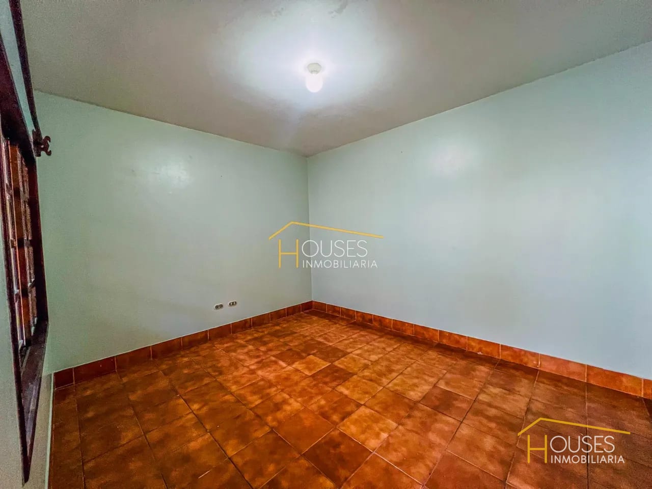 Vendo Casa fuera de residencial en San Miguel Dueñas — Casa en Venta en San Miguel Dueñas, Sacatepéquez — foto 9 de 14