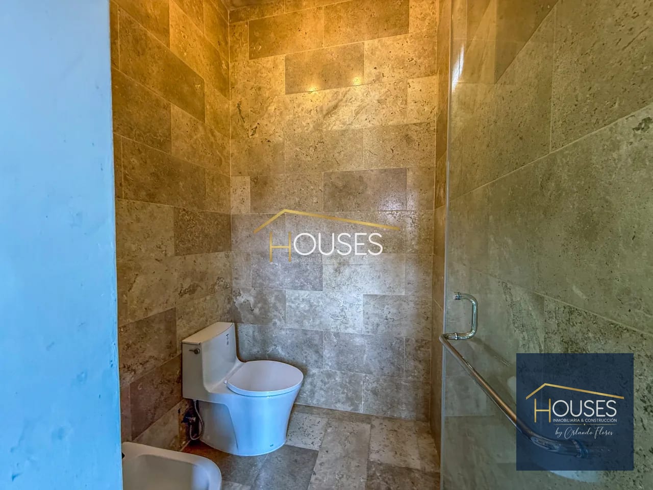 Vendo Casa de esquina en Paseo Antigua, Antigua Guatemala — Casa en Venta en Antigua, Sacatepéquez — foto 11 de 15