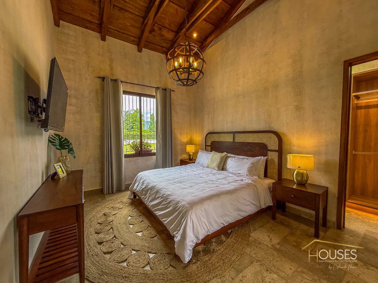 Vendo Casa de esquina en Paseo Antigua, Antigua Guatemala — Casa en Venta en Antigua, Sacatepéquez — foto 6 de 15