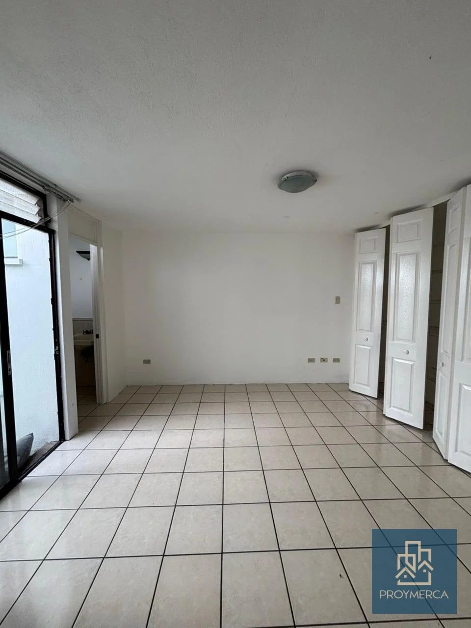 Casa en alquiler, Condominio Santa Amelia, Zona 16 — Casa en Alquiler en Santa Amelia, Zona 16, Guatemala, Ciudad — foto 4 de 13