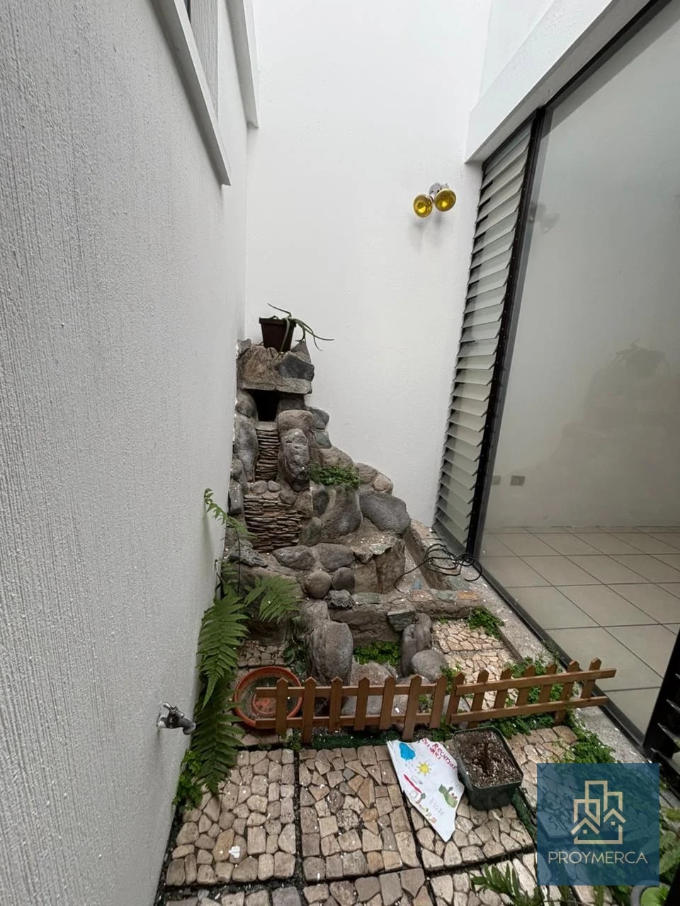 Casa en alquiler, Condominio Santa Amelia, Zona 16 — Casa en Alquiler en Santa Amelia, Zona 16, Guatemala, Ciudad — foto 3 de 13