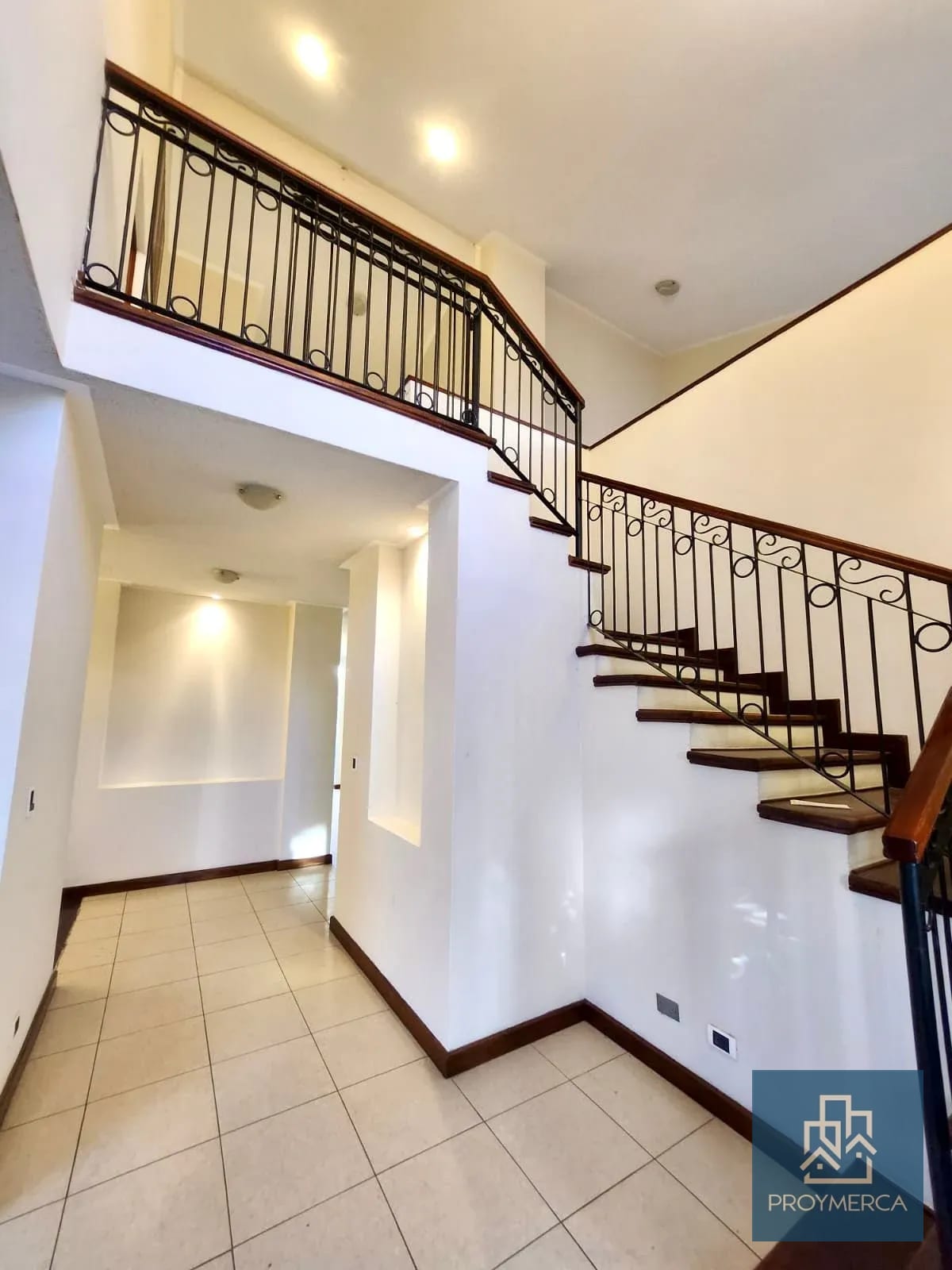 Casa en alquiler, Residencial Villas de Jacarandas de Cayalá, Zona 16 — Casa en Alquiler en Zona 16, Guatemala, Ciudad — foto 12 de 12