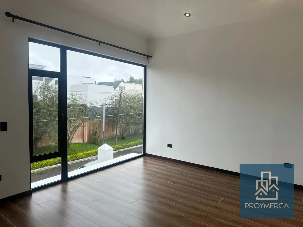 Casa en alquiler, Jardines de San Isidro, Zona 16 — Casa en Alquiler en Zona 16, Guatemala, Ciudad — foto 10 de 15