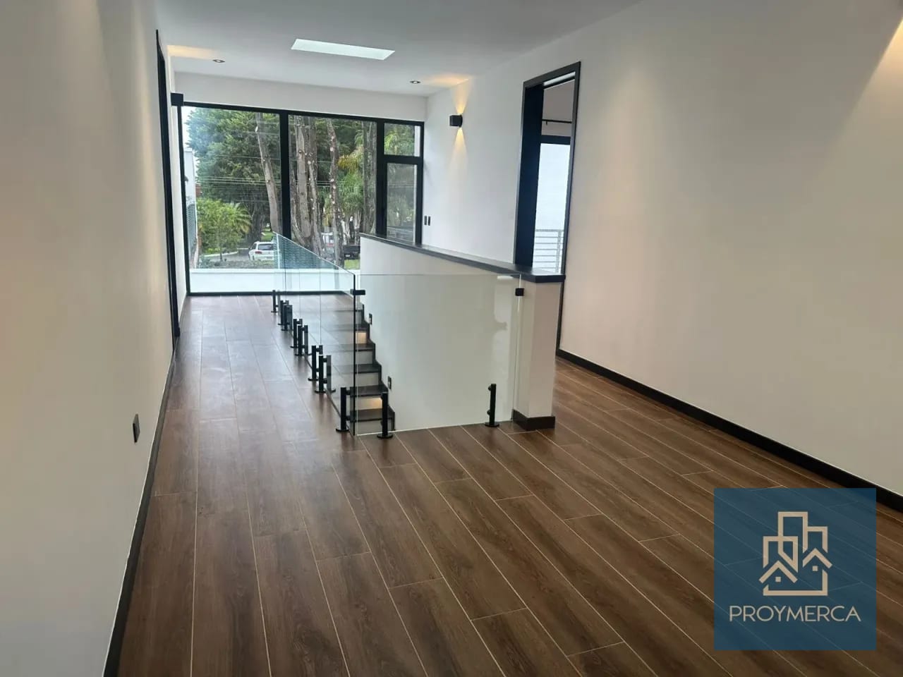 Casa en alquiler, Jardines de San Isidro, Zona 16 — Casa en Alquiler en Jardines de San Isidro, Zona 16, Guatemala, Ciudad — foto 9 de 15