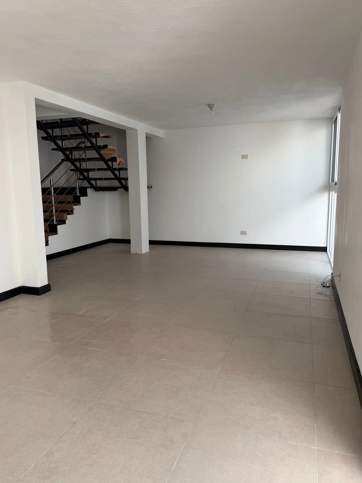 BELLA CASA GRANAI II — Casa en Venta en Granai & Townson, Zona 11, Guatemala, Ciudad — foto 2 de 9