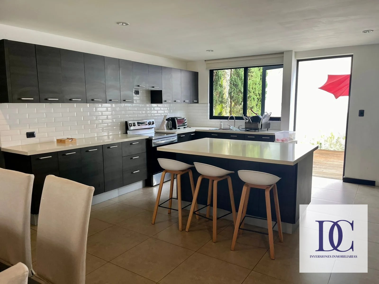đ CASA EN RENTA â 3 HAB + JARDĂN CON DECK | COND. SAN LĂZARO | ZONA 15 - 5