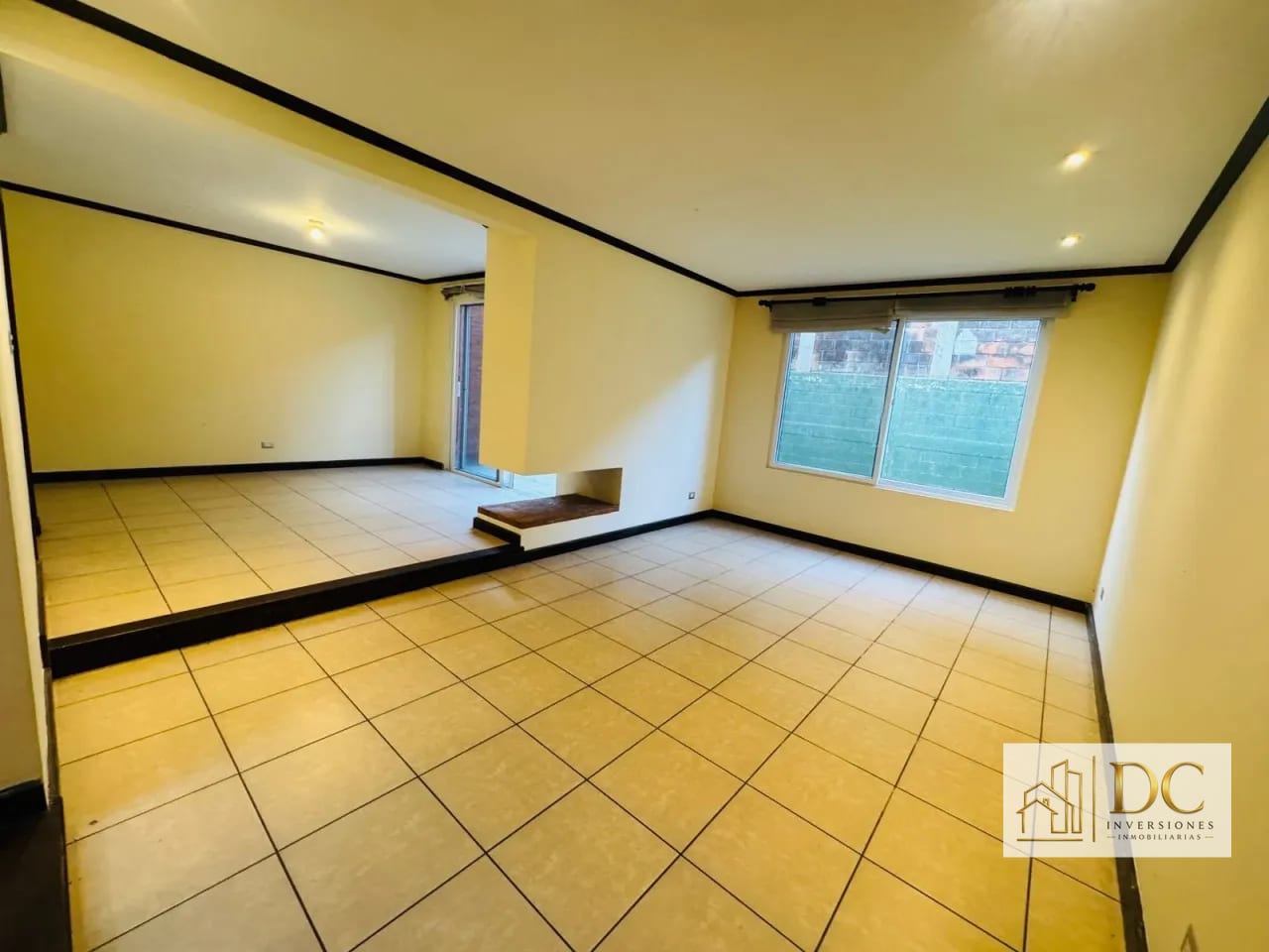 đ CASA EN VENTA â 3 HAB + JARDĂN Y SALA FAMILIAR | ENSENADA DE SAN ISIDRO | ZONA 16 â Casa en Venta en Ensenada de San Isidro, Zona 16, Guatemala, Ciudad â foto 4 de 10