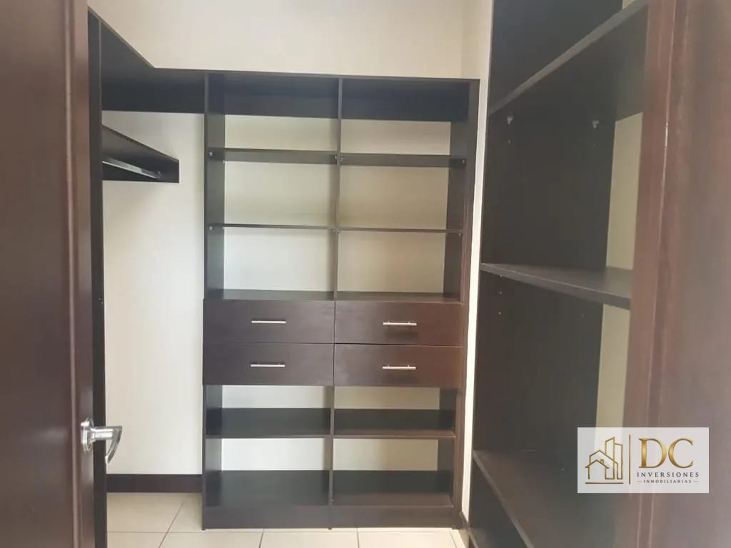 📍 CASA EN RENTA – 3 HAB + JARDÍN Y SALA FAMILIAR | ENSENADA DE SAN ISIDRO | ZONA 16 — Casa en Alquiler en Ensenada de San Isidro, Zona 16, Guatemala, Ciudad — foto 10 de 14