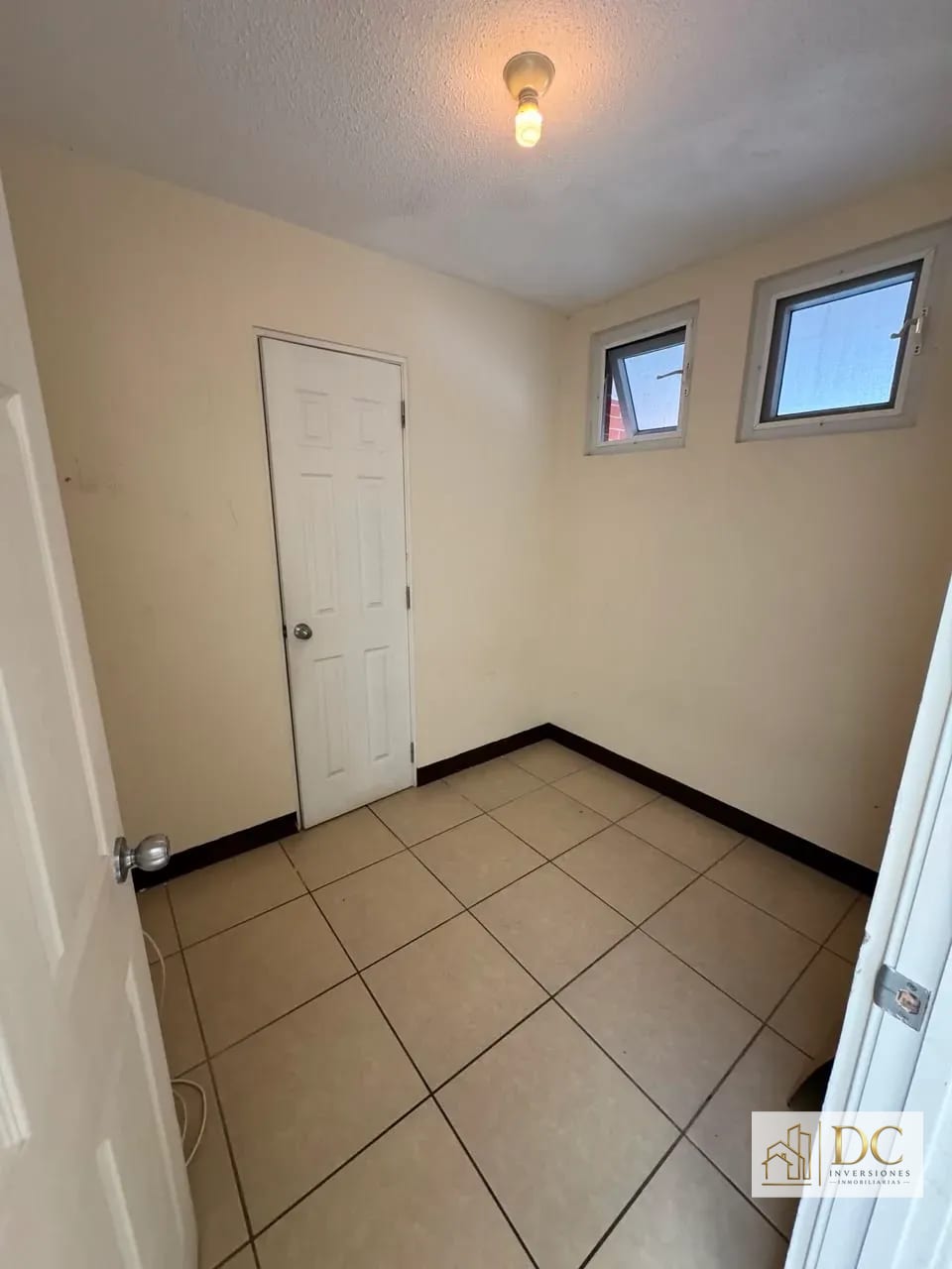 đ Casa en Renta â 3 Hab + JardĂn y Sala Familiar | Ensenada de San Isidro | Zona 16 â Casa en Alquiler en Ensenada de San Isidro, Zona 16, Guatemala, Ciudad â foto 9 de 17