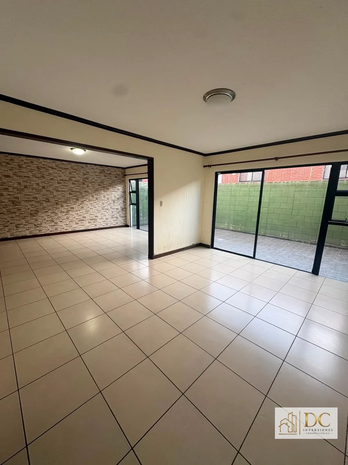 📍 CASA EN RENTA – 3 HAB + JARDÍN | ALAMEDA DE SAN ISIDRO | ZONA 16 — Casa en Alquiler en Alamedas de San Isidro, Zona 16, Guatemala, Ciudad — foto 3 de 12