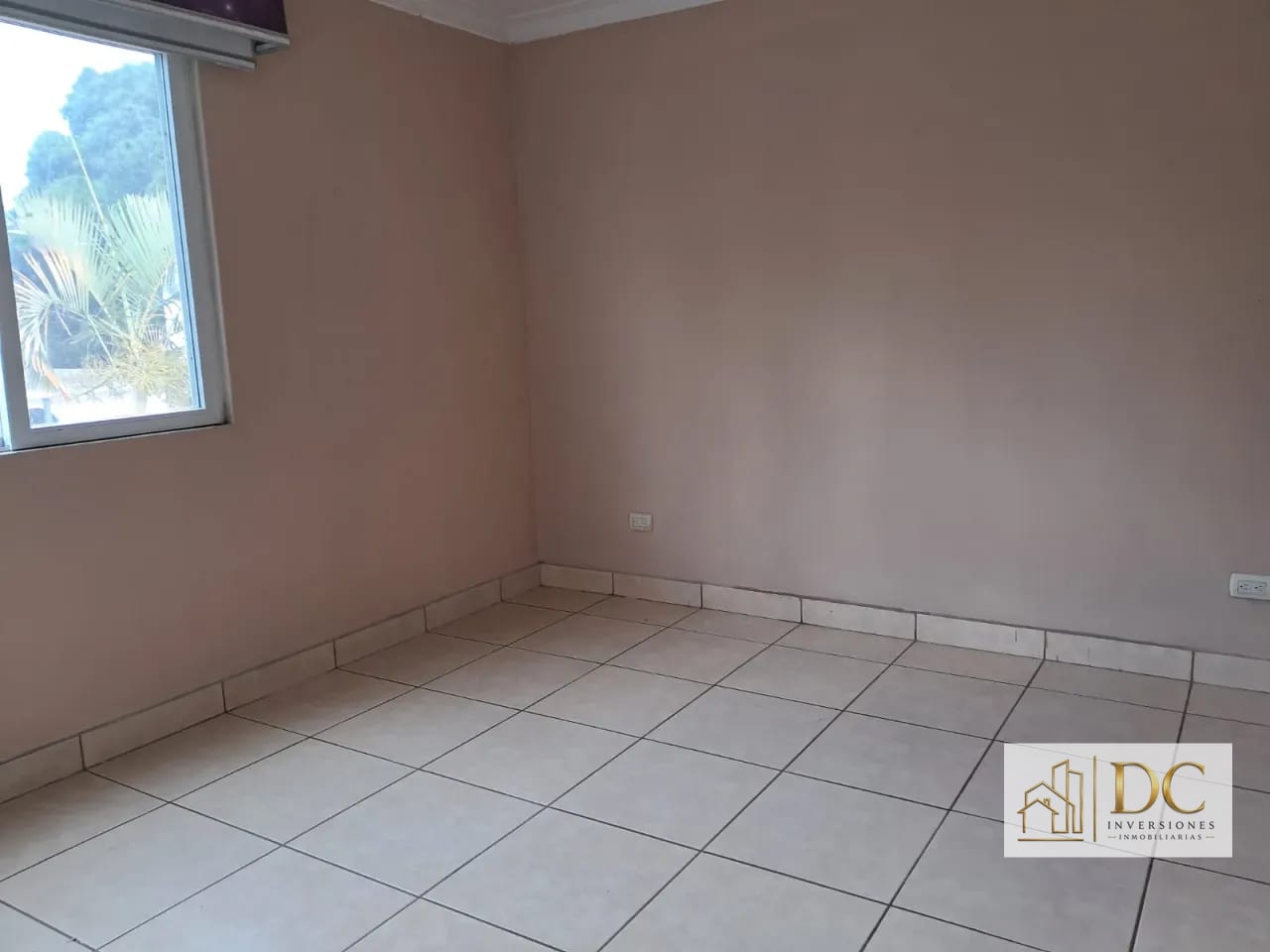 📍 Casa en Venta – 4 Hab +jardín | Prados de San Cristóbal | Z.8 Mixco — Casa en Venta en Prados de San Cristóbal, Zona 8 Mixco, Guatemala, Ciudad — foto 6 de 14