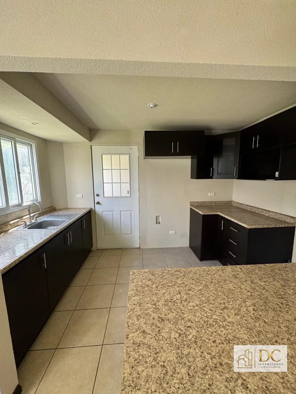 đ Casa en Venta â 3 Hab + JardĂn Amplio | las Luces | KM. 13.5 CAES â Casa en Venta en Las Luces, Carretera a El Salvador, Guatemala, Ciudad â foto 2 de 11