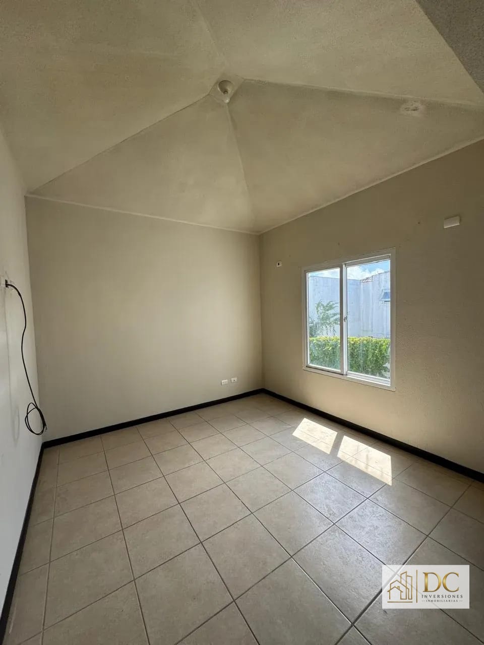 đ Casa en Venta â 3 Hab + JardĂn Amplio | las Luces | KM. 13.5 CAES â Casa en Venta en Las Luces, Carretera a El Salvador, Guatemala, Ciudad â foto 5 de 11