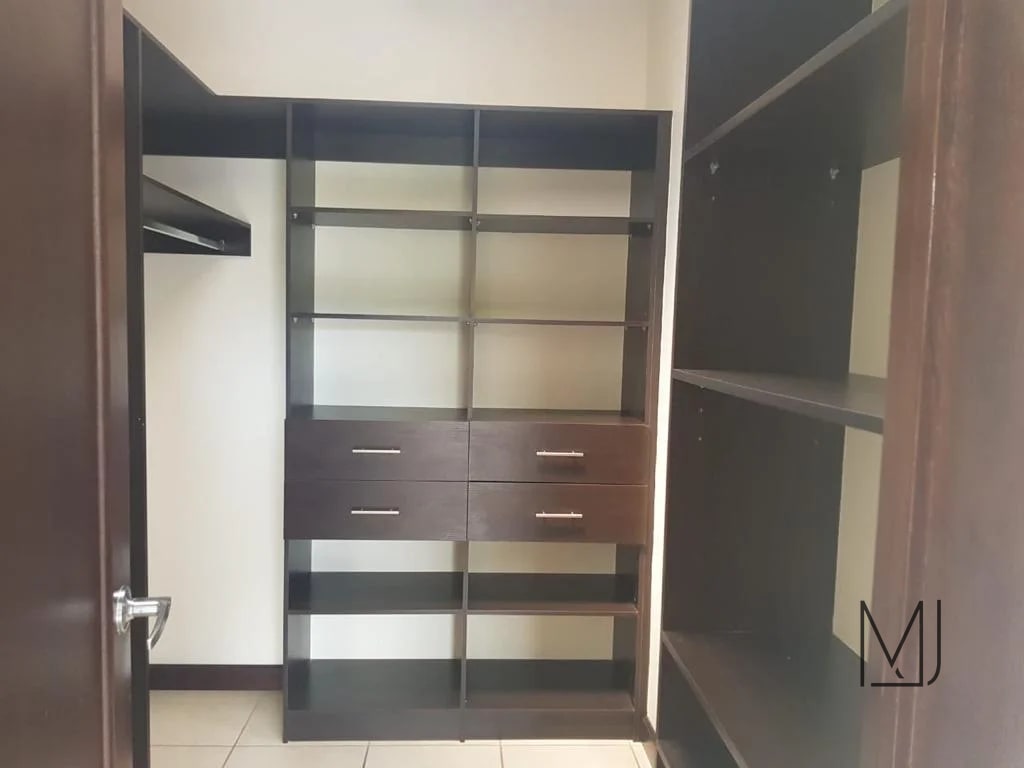 Casa en Alquiler | Ensenada de San Isidro | Zona 16 | 3 habitaciones · Jardín — Casa en Alquiler en Ensenada de San Isidro, Zona 16, Guatemala, Ciudad — foto 12 de 15