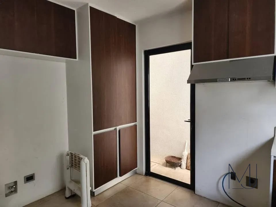 Casa en Venta | Condominio Home 16 | Zona 16 | 3 habitaciones · 4 parqueos · Amplio jardín — Casa en Venta en Home 16, Zona 16, Guatemala, Ciudad — foto 9 de 13